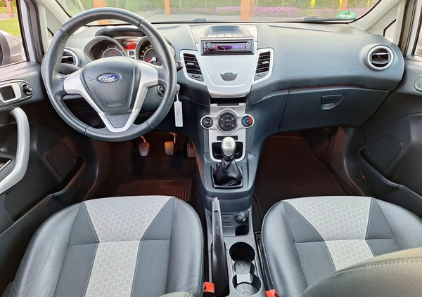 Ford Fiesta cena 23900 przebieg: 182000, rok produkcji 2012 z Mrocza małe 191